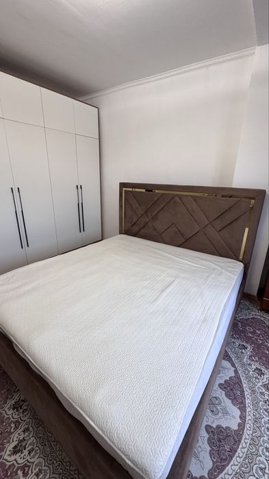 Кровать 180/200 с матрасом