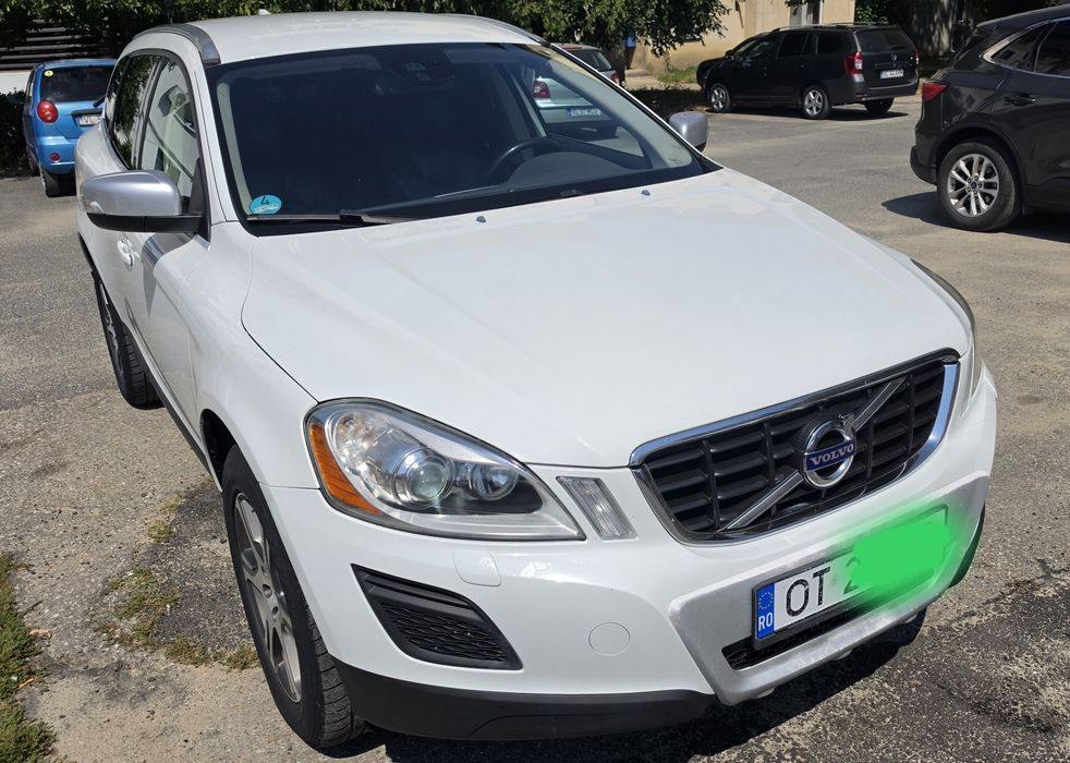 Volvo XC60 D5AWD, 2013, diesel, automata, 267000 km