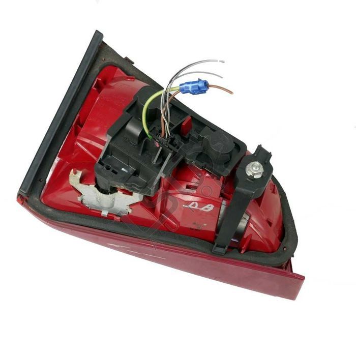 Stop interior dreapta pentru Audi A4 (B8), OEM 8K5945094 144347