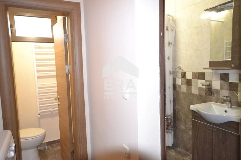 Прекрасен многостаен апартамент с гараж