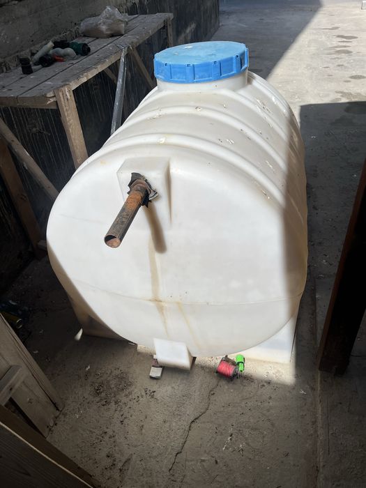 Бак для воды 1000л/емкость 1000л