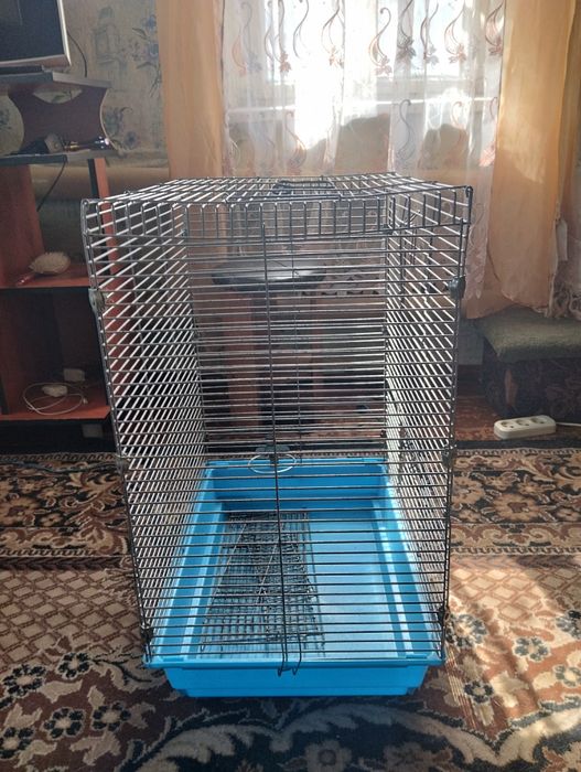 Продам стальную клетку.