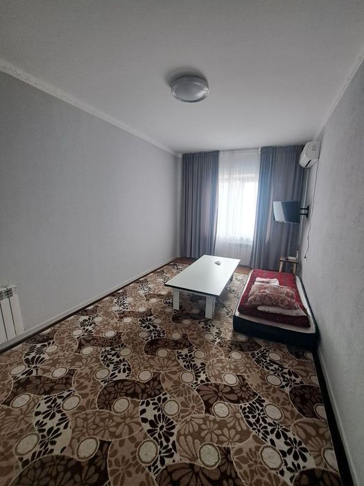 Сдаётся  в аренду 1 ком. квартира в Чирчике  10 микрорайон
