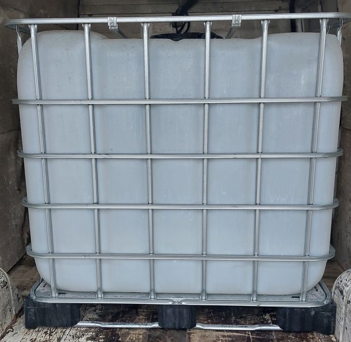 Бидони 1 тон цистерни 1000л контейнери бели