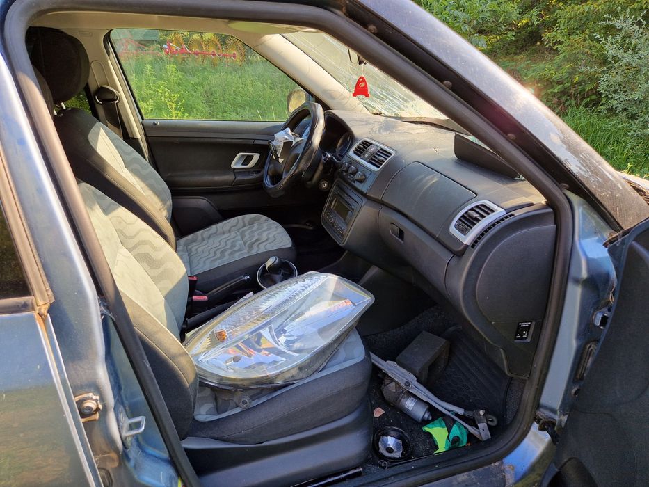 Dezmembrez Skoda Fabia II 1.4 TDI