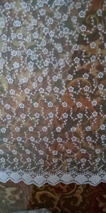 Тюль новая в цветочек