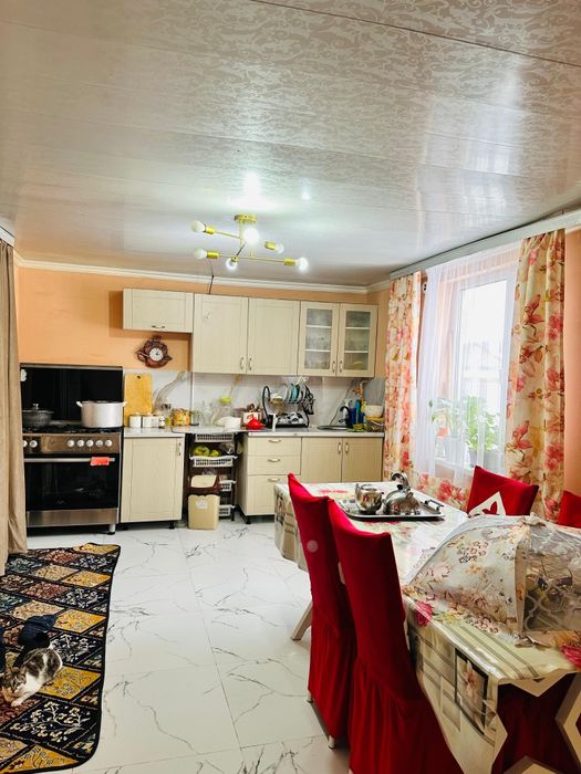 Продам большой дом