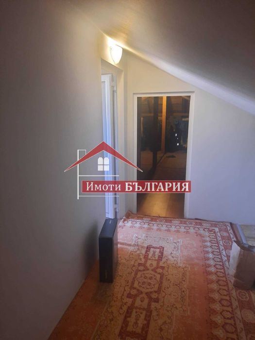 Къща на три етажа + Гараж в гр. Карлово