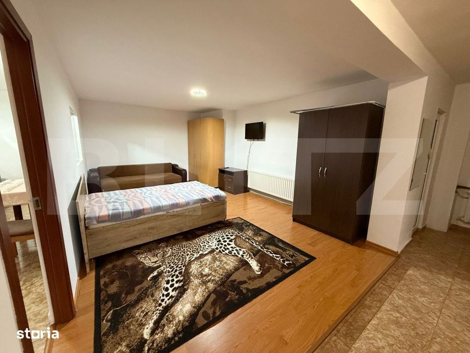 Garsoniera spatioasa, 45mp, la casa, Piata 1 Mai