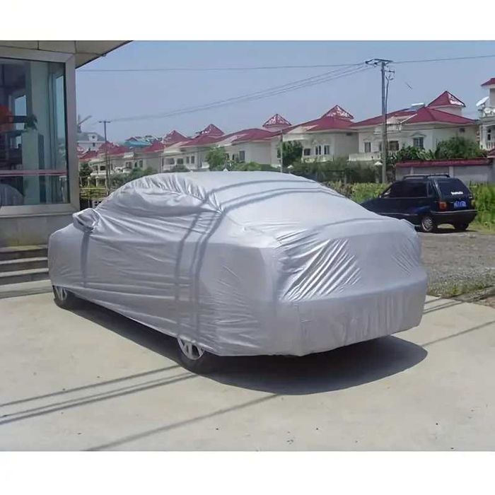 Prelata husa auto XXL Jeep Suv 580x175x120cm Peva impermeabila Protejeaza impotriva soarelui, ploii, grindinei, prafului zapezii.