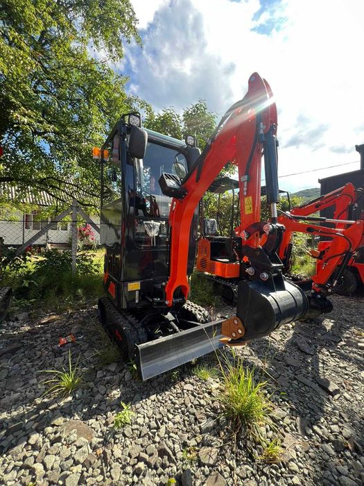 Miniexcavator Macao CT14- Transport Gratuit in toata tara!!!