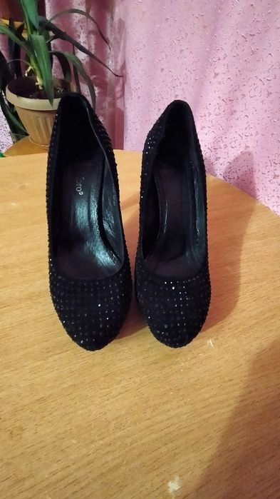 Женские туфли вечерние