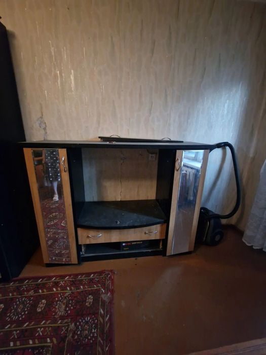 Стенка  бу 10000 продам