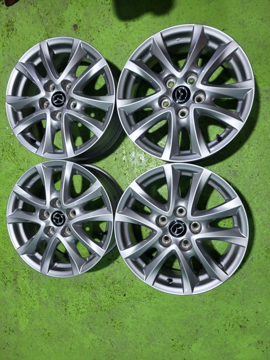 16 5x114.3 Mazda лети джанти 5х114.3