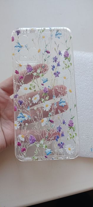 Чехол на телефон