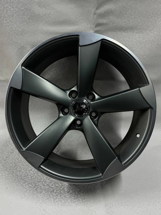 18/5х112 ауди новый комплект дисков