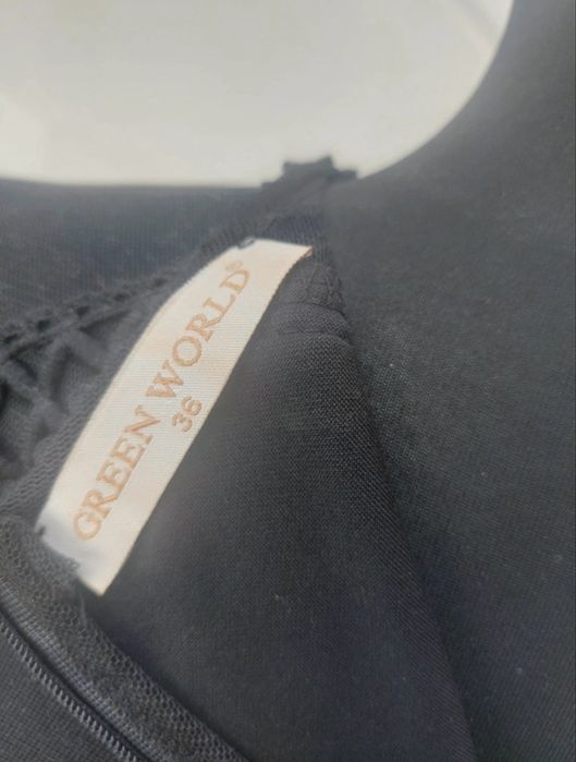 Rochie neagra din dantela deosebita