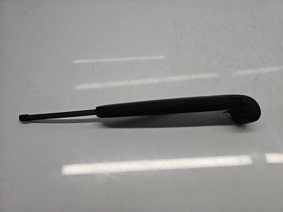 Brat stergator haion AUDI Q2 (GAB) [ Fabr 2016-prezent] OEM