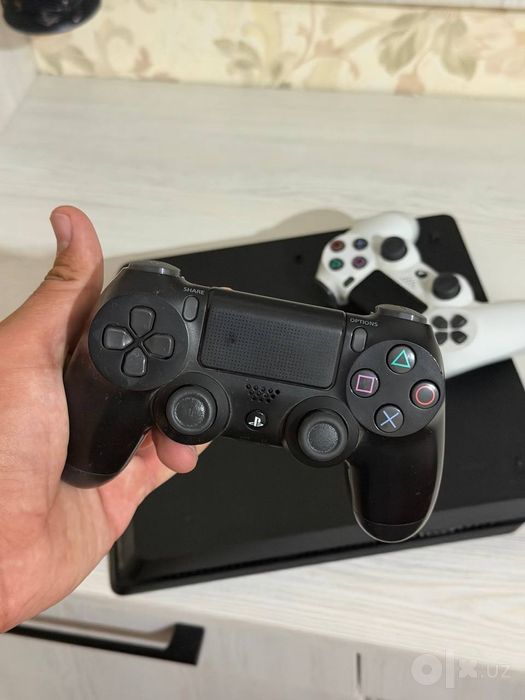 playstation 4 slim
