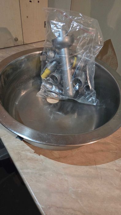 Мивка за кухня алпака кръгла плюс подарък сифон.