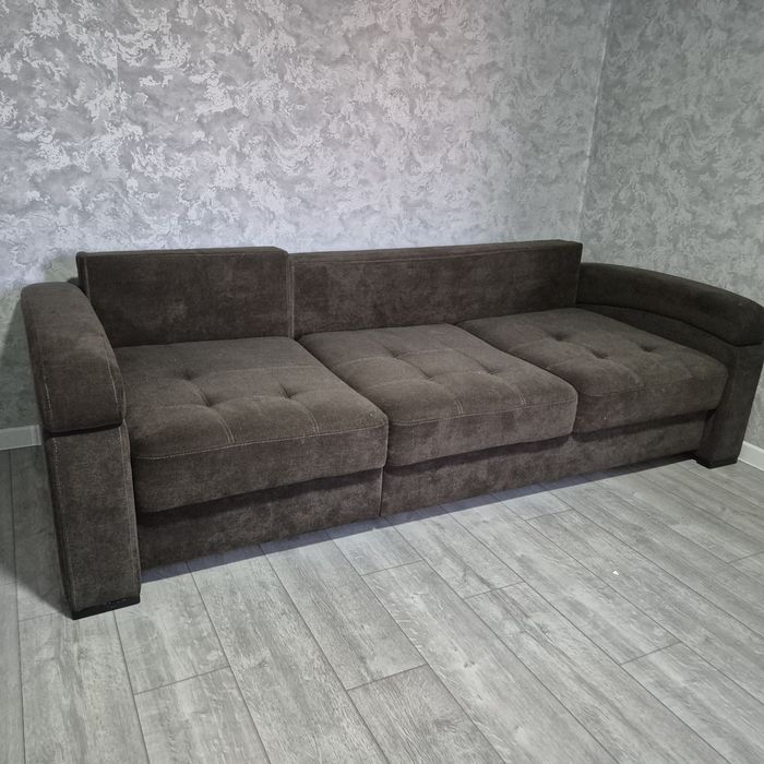 Срочно продам новый диван