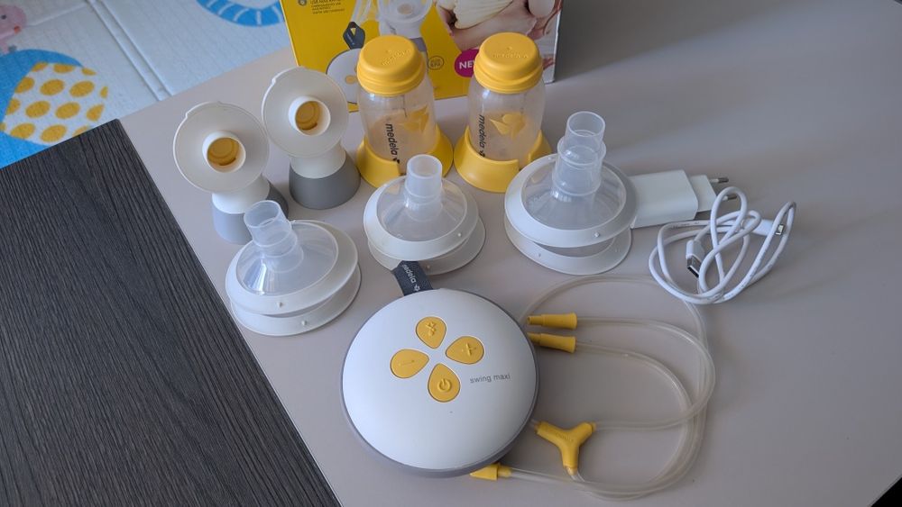 Двойна двуфазна помпа за кърма Medela