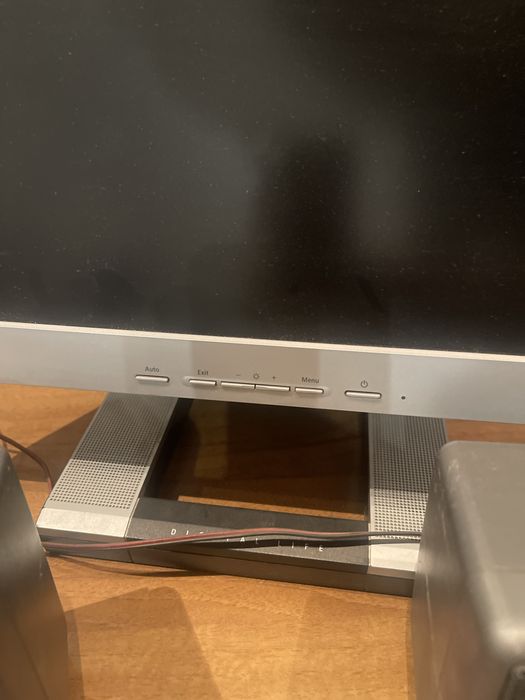 Монитор Samsung SyncMaster 172s + колонки Microlab