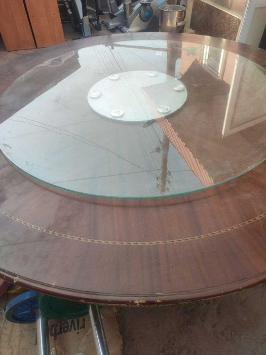 Большой стол для столовой или кухни Ширина почти 2 метра