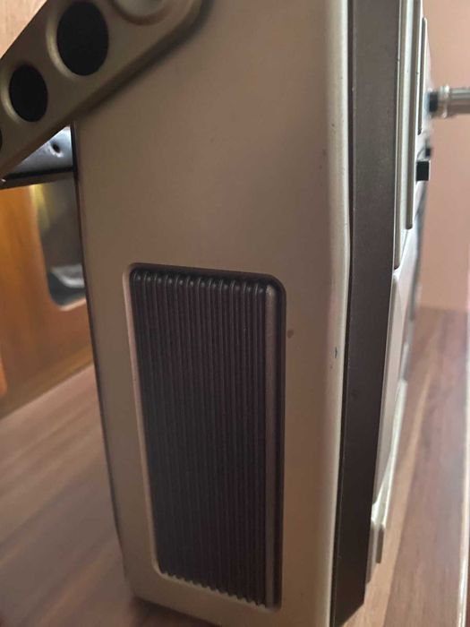 Grundig RR 300 - радиокасетофон