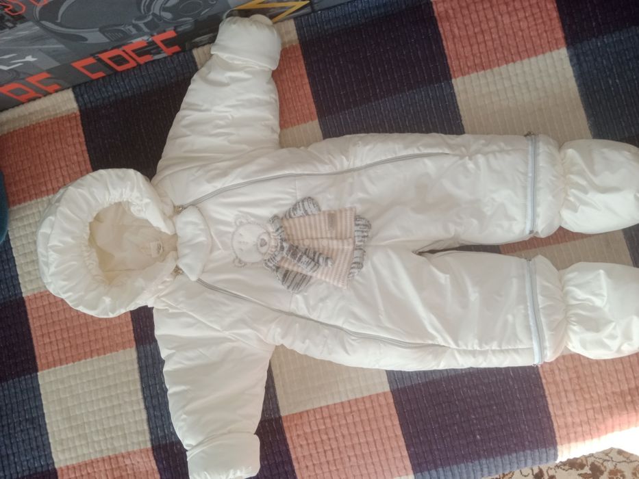 Продам детский комбенизон.