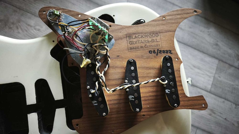 Chitară electrică Blackwood Strat 2022 – Made in Germany, Fender USA Pure Vintage ’61, pickguard nuc autentic