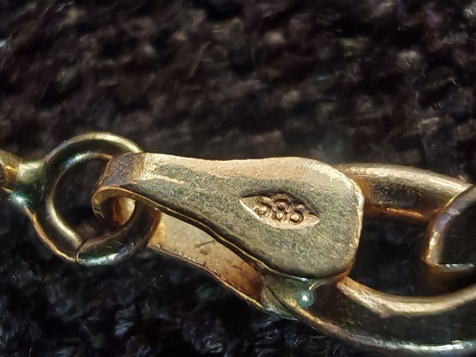 Продавам плътен български златен ланец синджир  14к