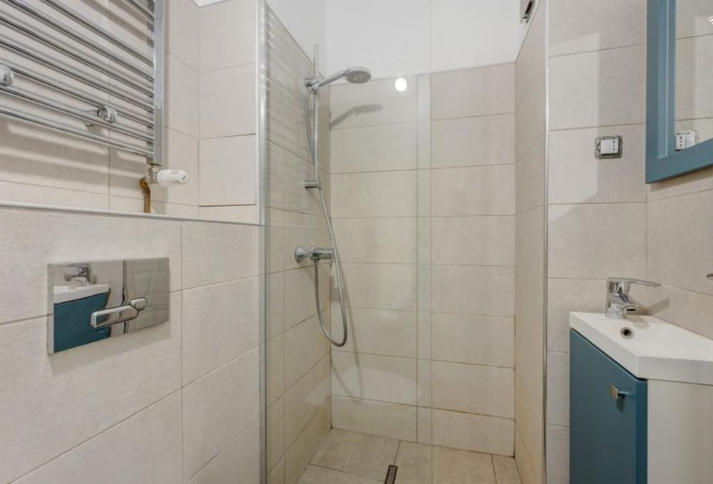 3 camere | Bd. BUREBISTA, Pta ALBA IULIA I Bloc 1995, beton armat 
260.000 € | Proprietar | Fără comision