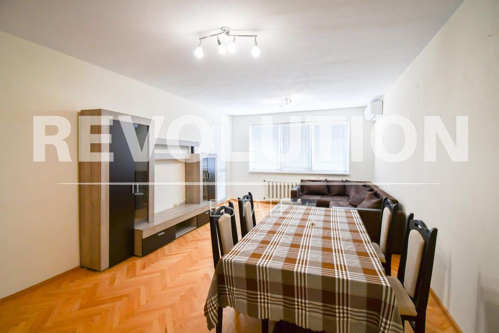 Дава се под наем Двустаен апартамент в София, Дървеница - 75 кв.м за 550 € - Снимка #1