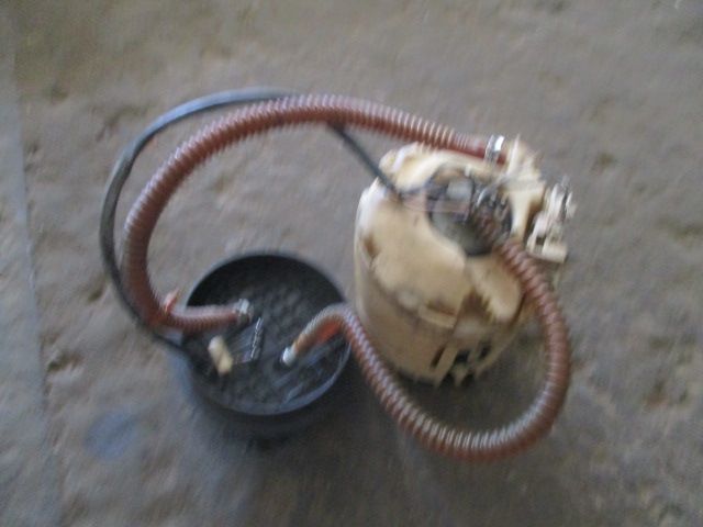 Pompa benzina rezervor Vw Polo 6N an 1994-2000 motor 1,3 1,4 benzina