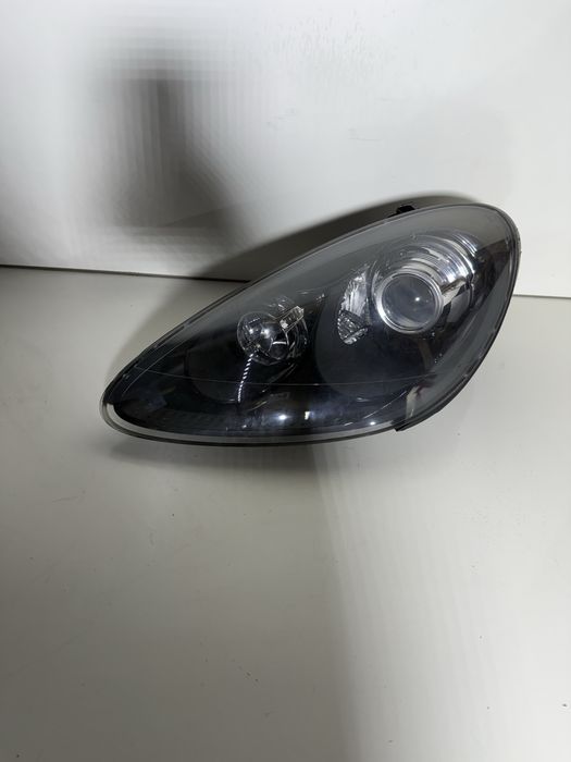 Ляв фар black за porshce cayenne 958 92A lqv far