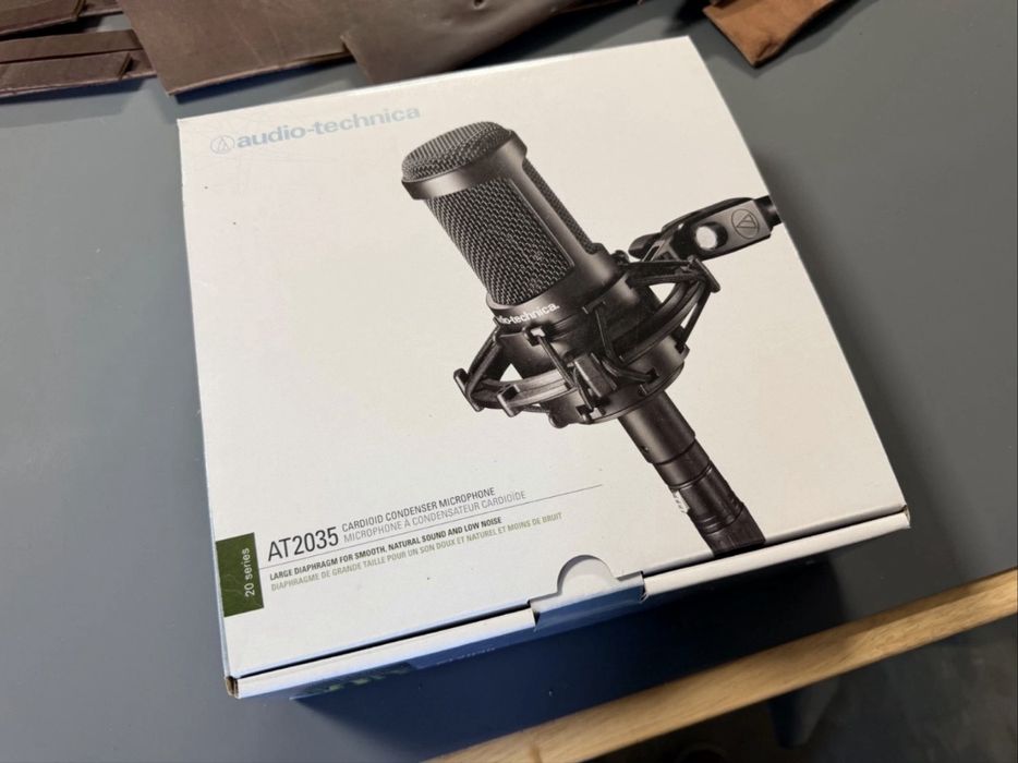 Микрофон Audio-Technica AT2035