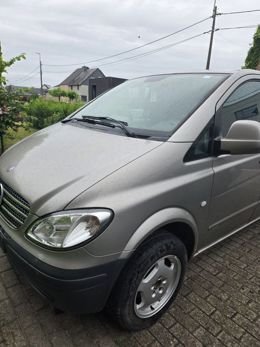 Vând mercedes vito