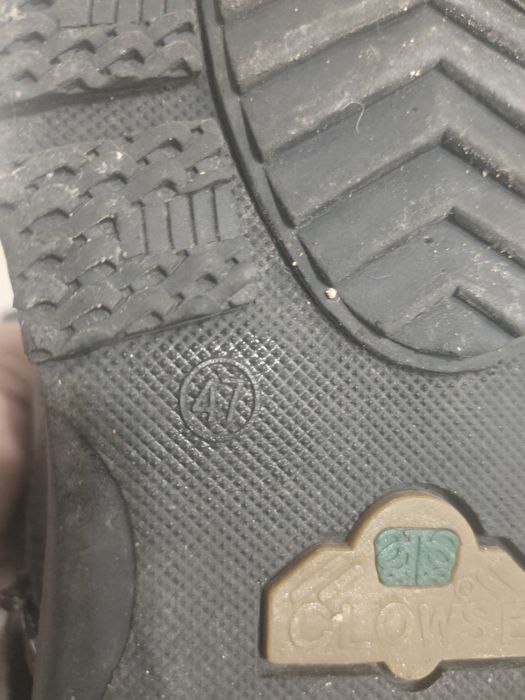 Қысқы етік сатылады.