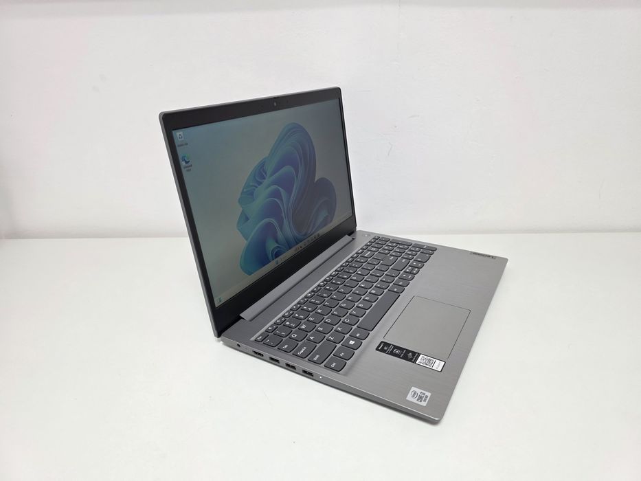 Laptop Lenovo  slim i3 generatie 10 metalic 15,6 FHD .Garantie 1AN