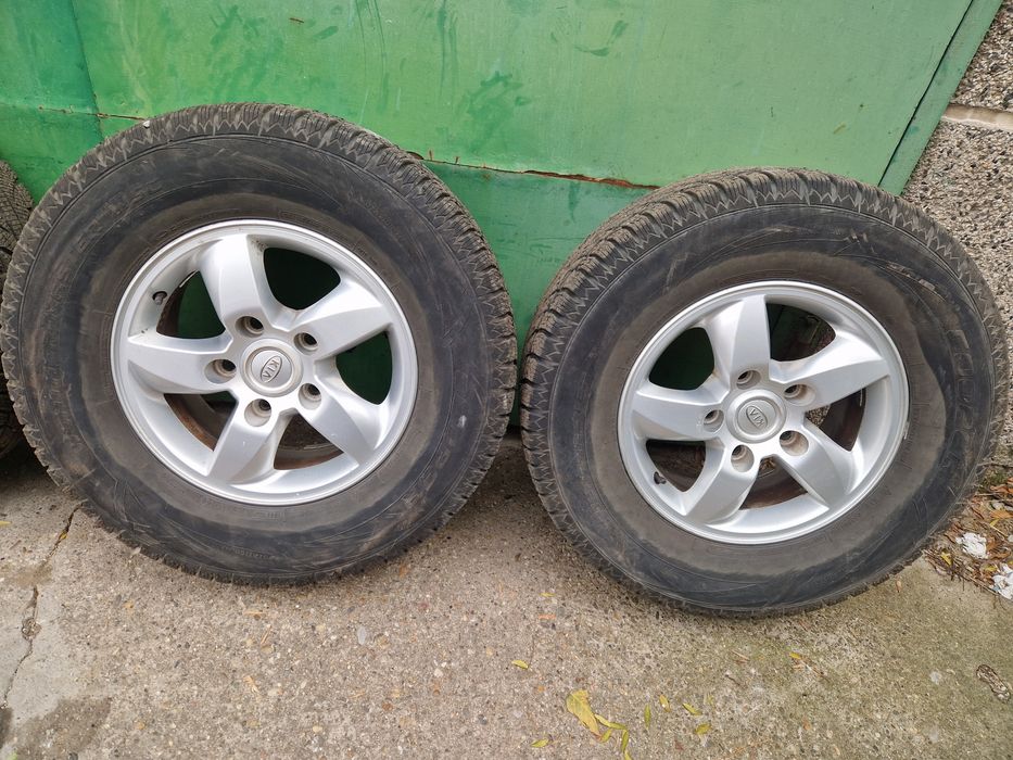 Гуми с джанти за Соренто