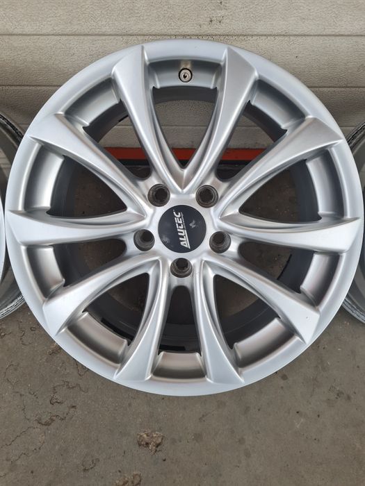 Джанти ALUTEC за VW AUDI SEAT SKODA Mercedes R17 5x112 ET45 8J