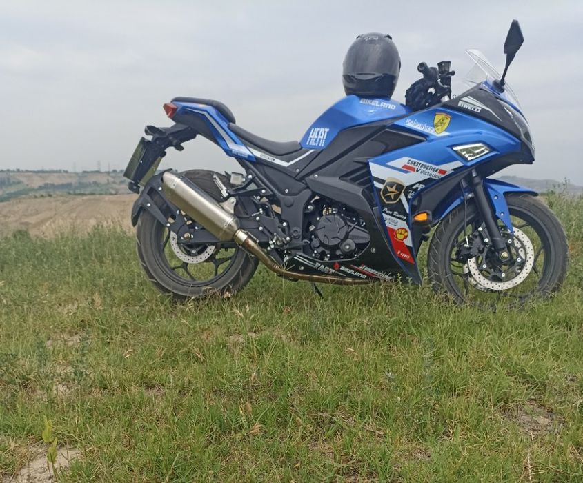 Kawasaki ninja 200