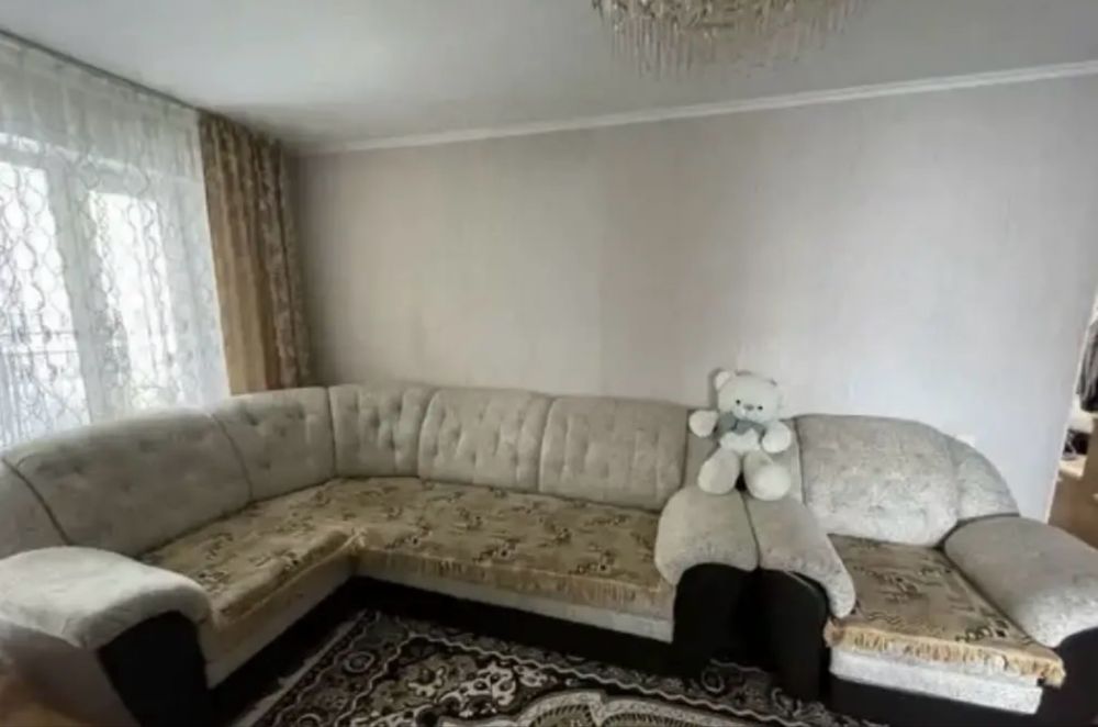 Продам диван с креслом