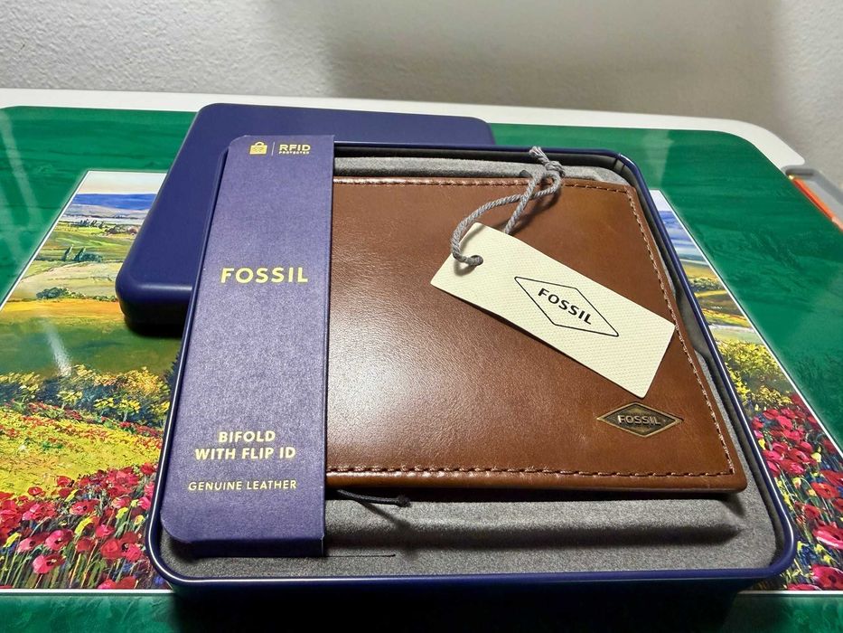 Portofel RFID Bifold Fossil - Genuine leather wallet, with Flip ID