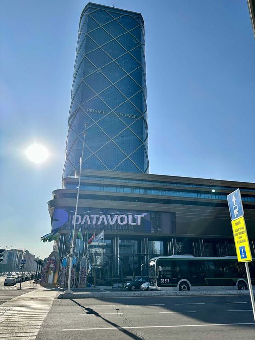 Продаётся 3х ком/28/44 квартира в Жк Piramit Tower