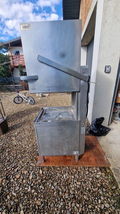 Masina de spalat vase whintherland