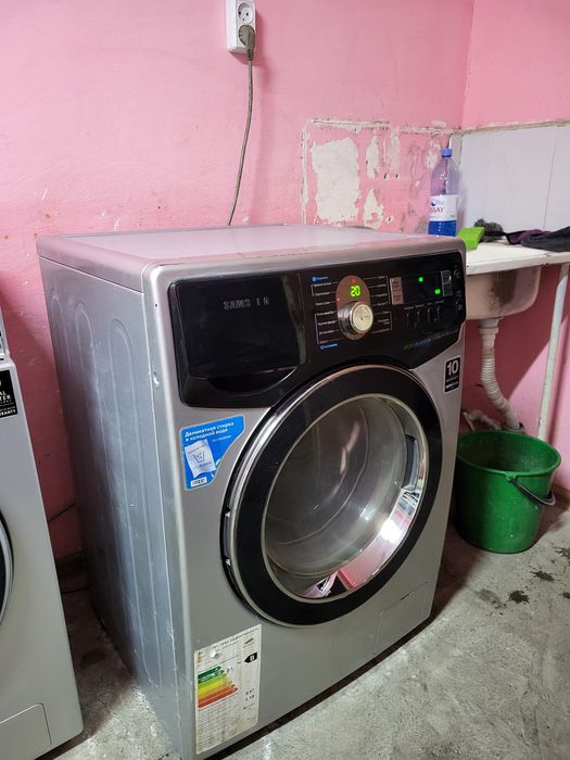 Продам стиральную машину экобабл 7 кг.С сушилькой
