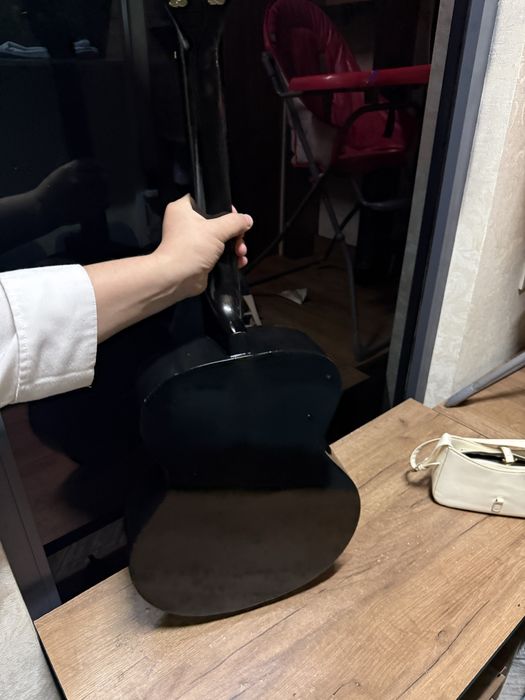 Гитара сатылады