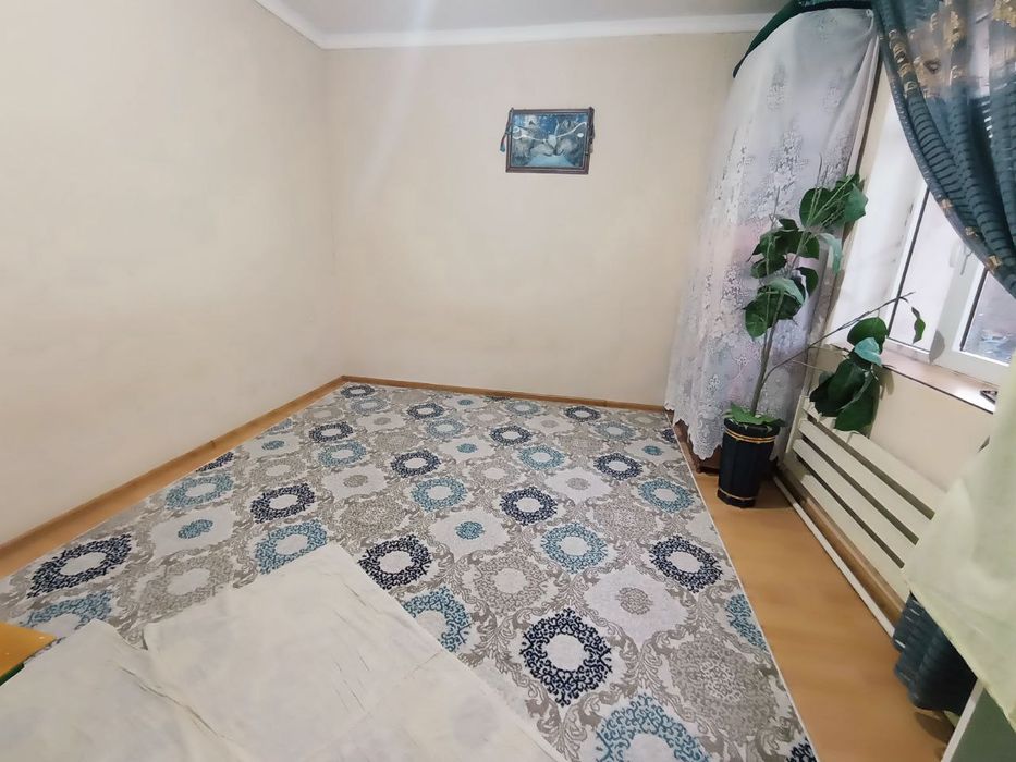 6stx Uy sotiladi !!!